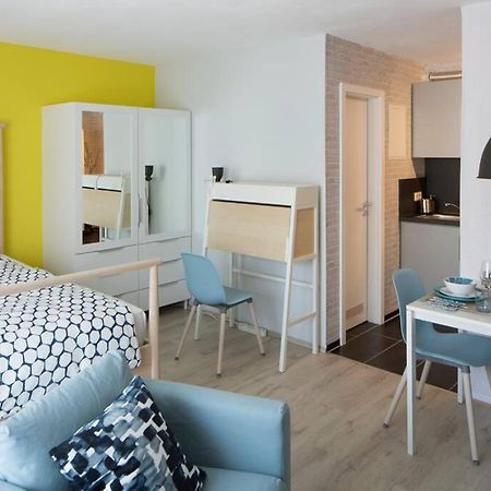 Exklusives Apartment Inklusive Netflix Und Parkplatz Karlsruhe Exteriör bild