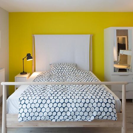 Exklusives Apartment Inklusive Netflix Und Parkplatz Karlsruhe Exteriör bild