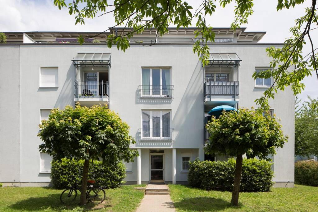 Exklusives Apartment Inklusive Netflix Und Parkplatz Karlsruhe Exteriör bild